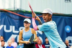 Người mới chơi pickleball nên sử dụng vợt như thế nào cho phù hợp?