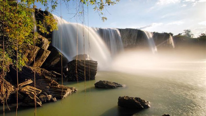 Dray Nur waterfall- symbol of beauty in the Central Highlands - 2