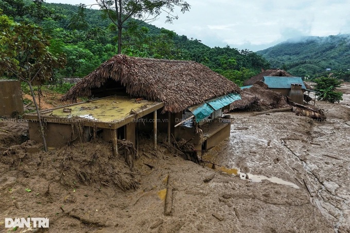 UNFPA in Vietnam mobilises over VND16 billion to support typhoon victims - 1