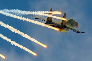 "Hổ mang chúa" SU-30MK2 thả 96 quả đạn nhiễu rực sáng bầu trời Hà Nội