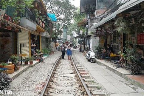 Iconic Hanoi train street cafes reopen