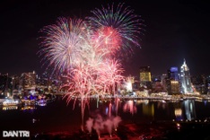 HCM City proposes fireworks displays on New Year’s Eve