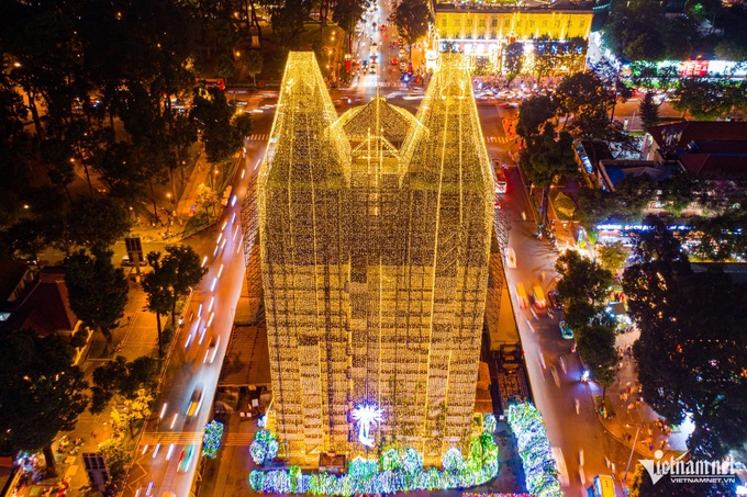 Early Christmas spirit at Ho Chi Minh City Notre-Dame Cathedral - 1